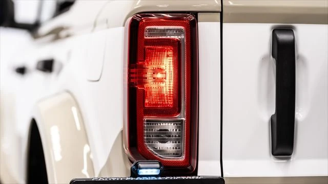 2026 Ford Bronco 6th Gen - Image 12 of 31