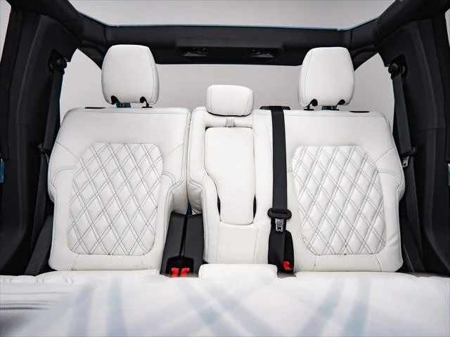 2026 Ford Bronco 6th Gen - Image 10 of 31