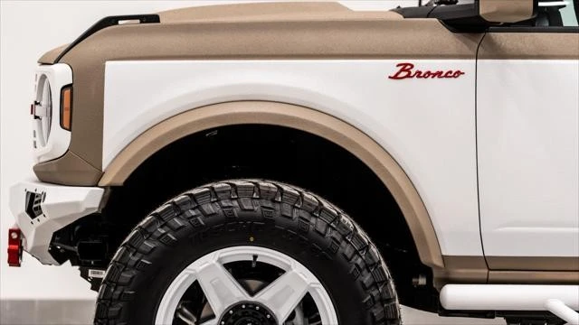 2026 Ford Bronco 6th Gen - Image 18 of 31