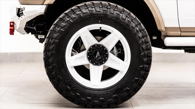 2026 Ford Bronco 6th Gen - Image 19 of 31