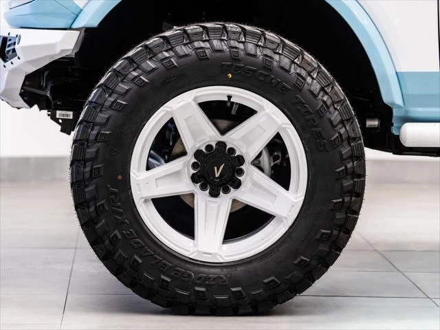 2026 Ford Bronco 6th Gen - Image 16 of 31