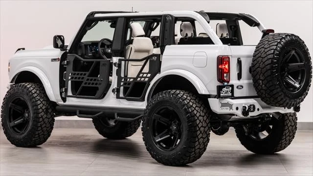 2026 Ford Bronco 6th Gen - Image 14 of 21