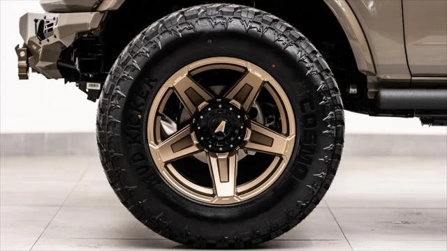 2026 Ford Bronco 6th Gen - Image 18 of 31