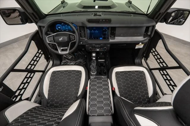 2026 Ford Bronco 6th Gen - Image 24 of 31