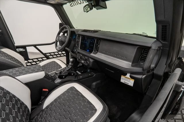 2026 Ford Bronco 6th Gen - Image 25 of 31