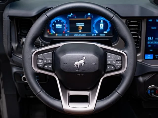 2026 Ford Bronco 6th Gen - Image 28 of 31