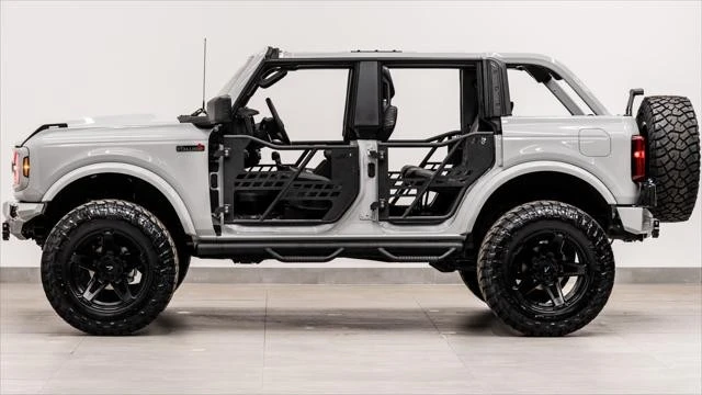 2026 Ford Bronco 6th Gen - Image 16 of 31