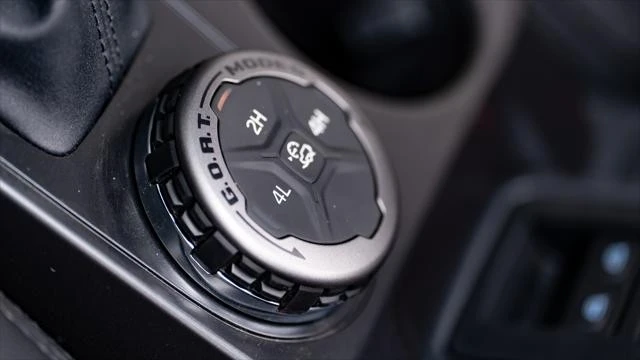 2026 Ford Bronco 6th Gen - Image 24 of 31