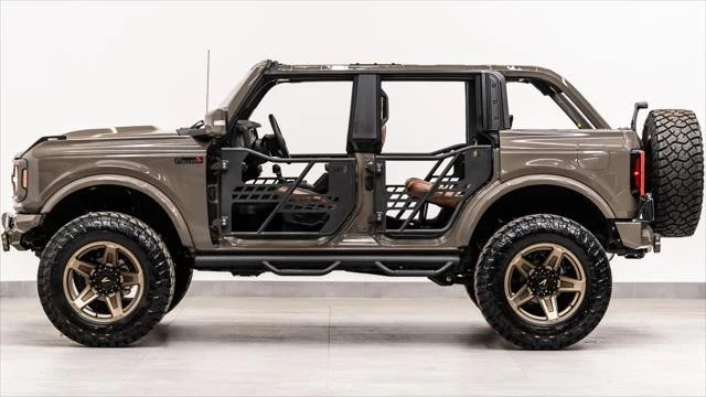 2026 Ford Bronco 6th Gen - Image 28 of 31