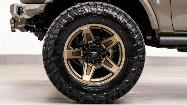 2026 Ford Bronco 6th Gen - Image 17 of 31
