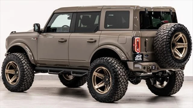 2026 Ford Bronco 6th Gen - Image 13 of 31