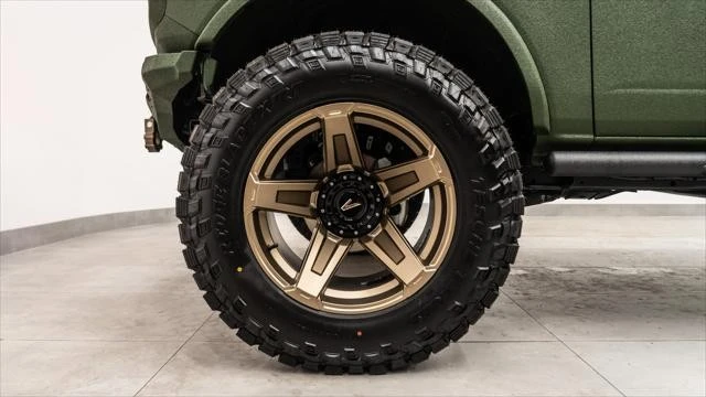 2026 Ford Bronco 6th Gen - Image 12 of 31