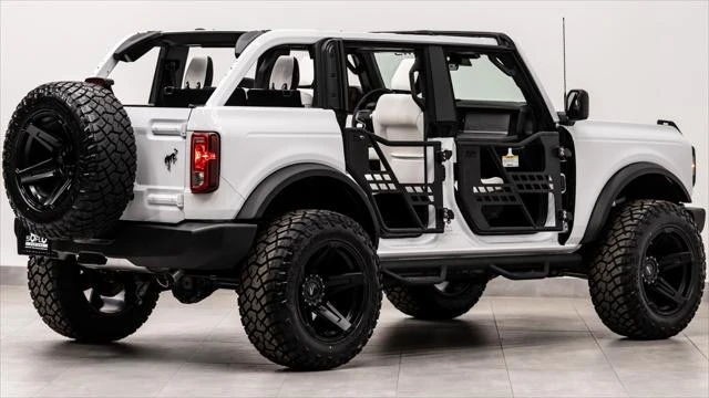 2026 Ford Bronco 6th Gen - Image 14 of 31