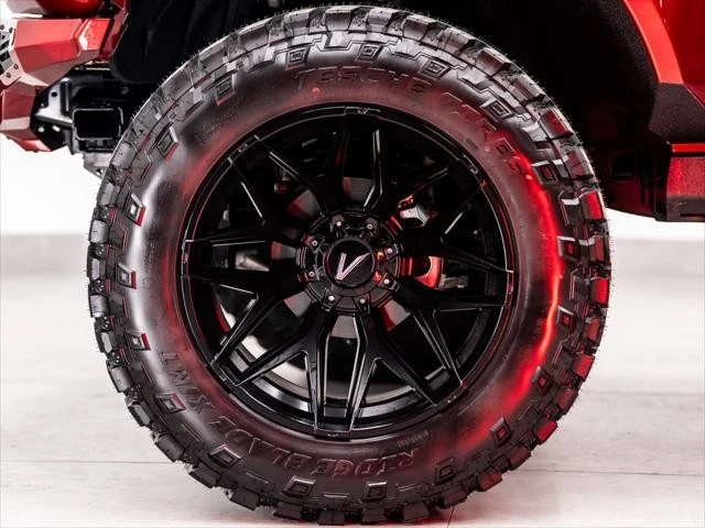 2026 Ford Bronco 6th Gen - Image 17 of 31