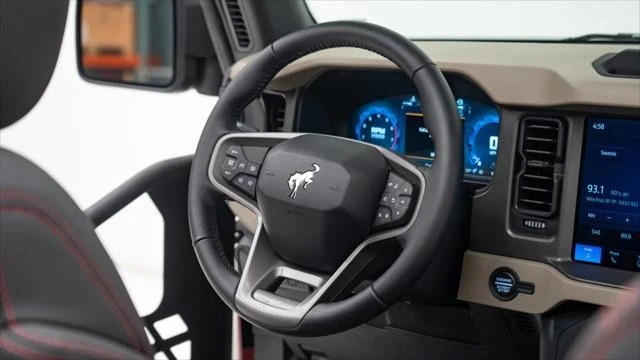 2026 Ford Bronco 6th Gen - Image 30 of 31