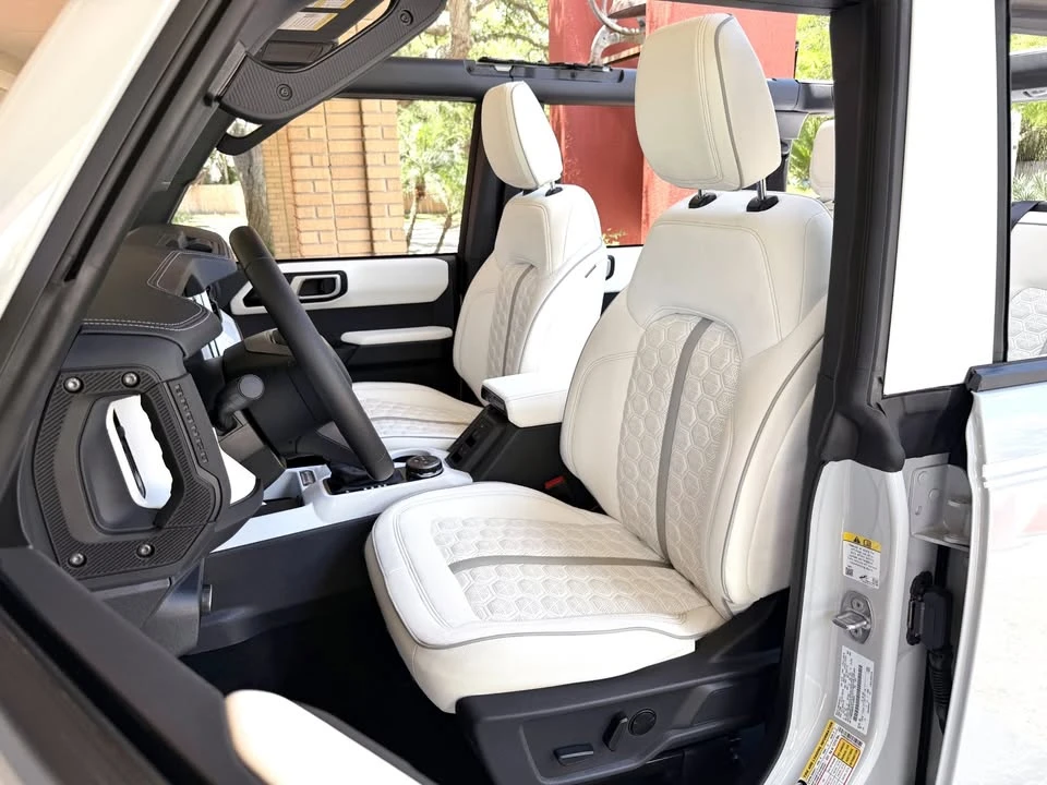 2026 Ford Bronco 6th Gen - Image 17 of 20