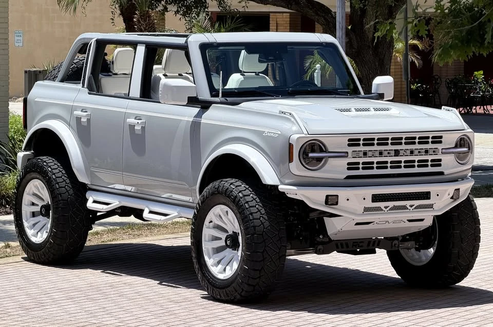 2026 Ford Bronco 6th Gen - Image 10 of 20