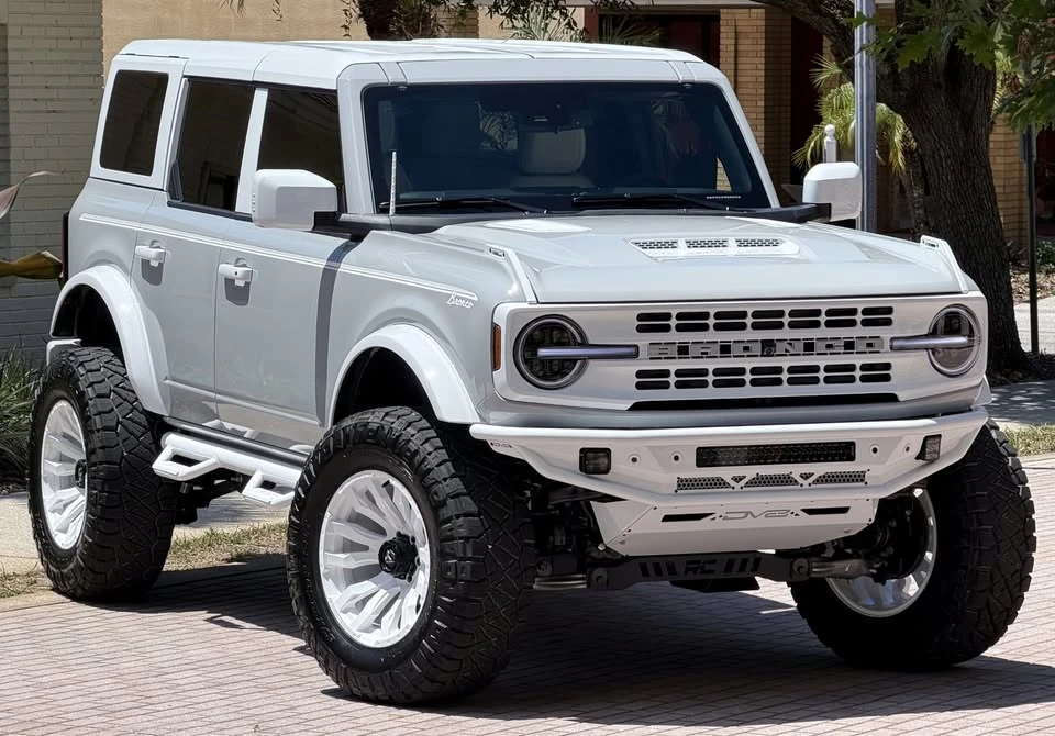 2026 Ford Bronco 6th Gen - Image 3 of 20