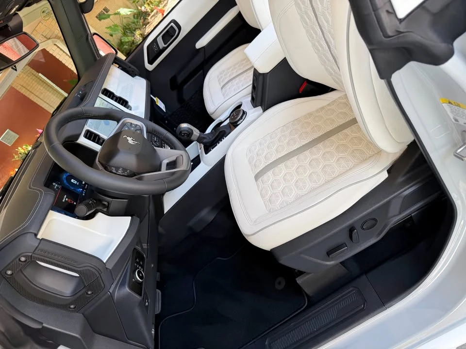 2026 Ford Bronco 6th Gen - Image 16 of 20