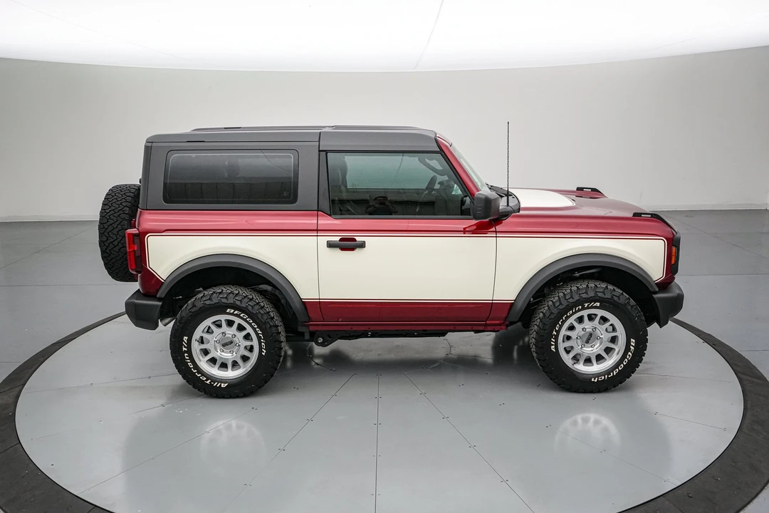 2026 Ford Bronco 6th Gen - Image 5 of 31