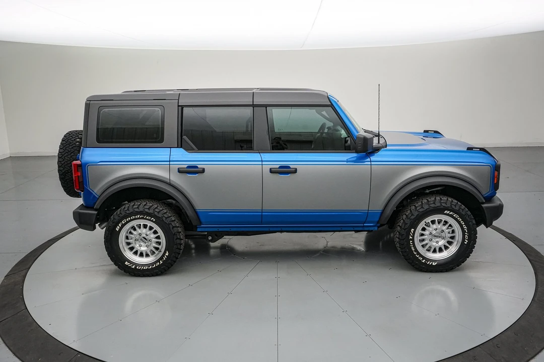 2026 Ford Bronco 6th Gen - Image 5 of 31