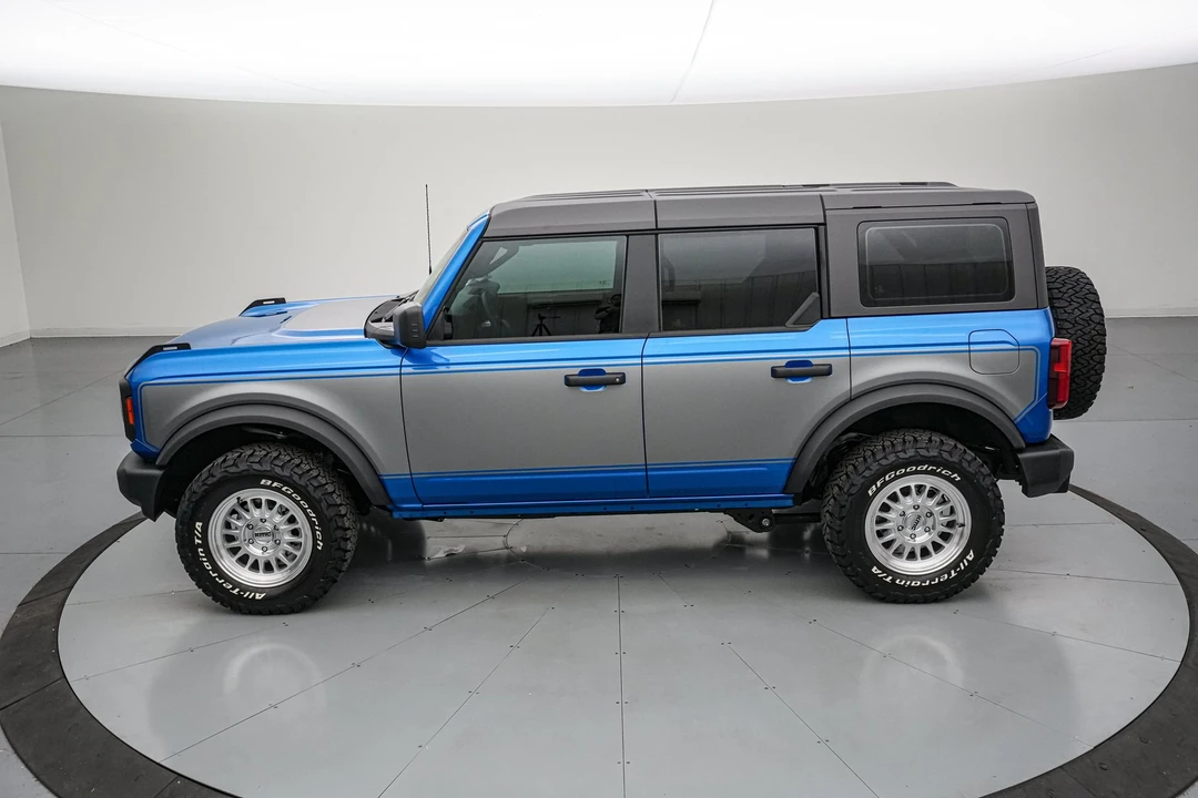 2026 Ford Bronco 6th Gen - Image 9 of 31