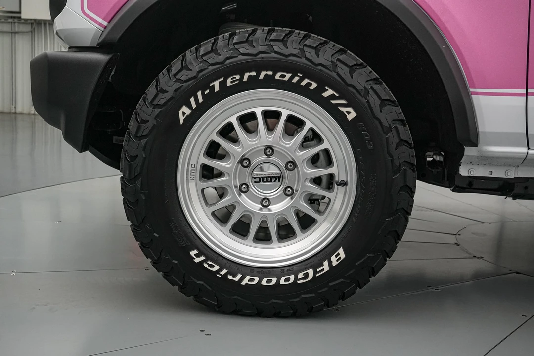 2026 Ford Bronco 6th Gen - Image 12 of 31