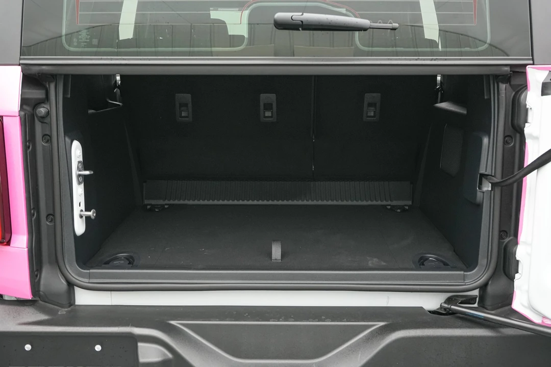 2026 Ford Bronco 6th Gen - Image 27 of 31
