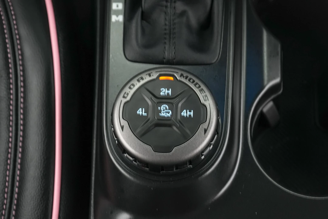 2026 Ford Bronco 6th Gen - Image 26 of 31