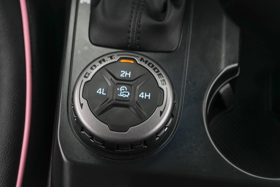 2026 Ford Bronco 6th Gen - Image 23 of 31