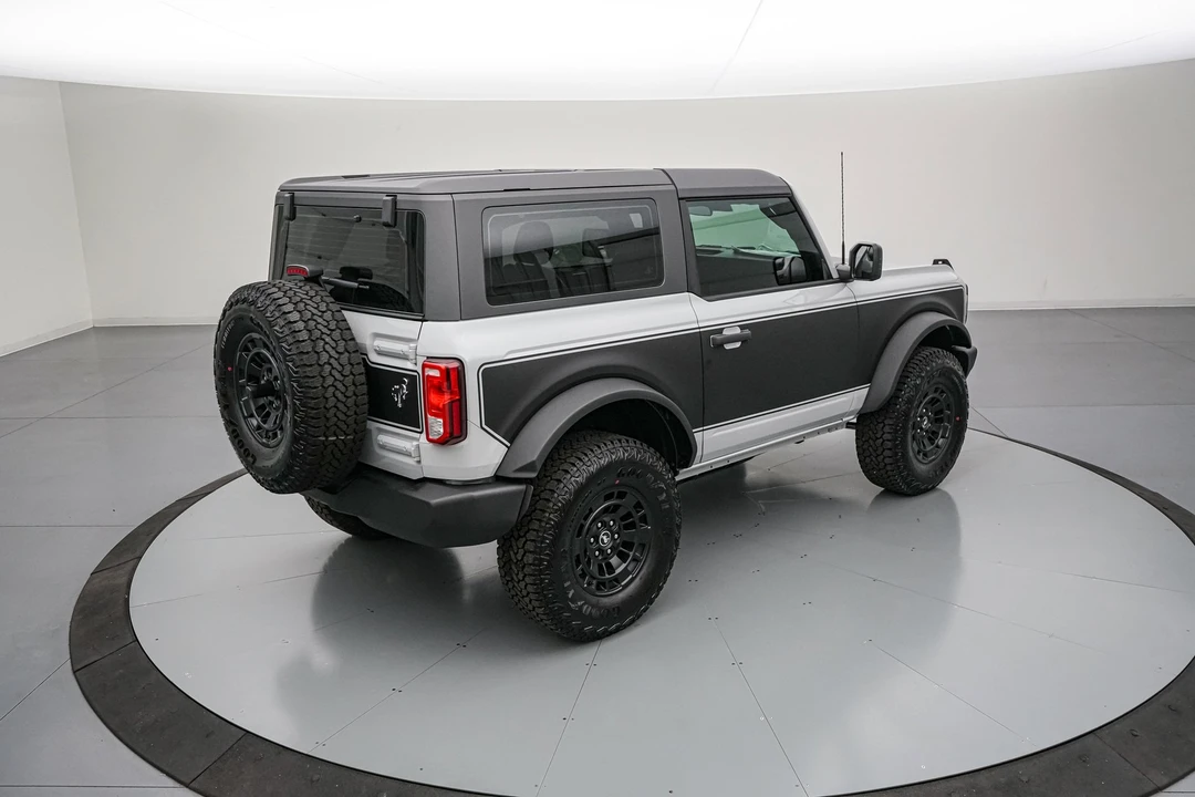 2026 Ford Bronco 6th Gen - Image 6 of 31