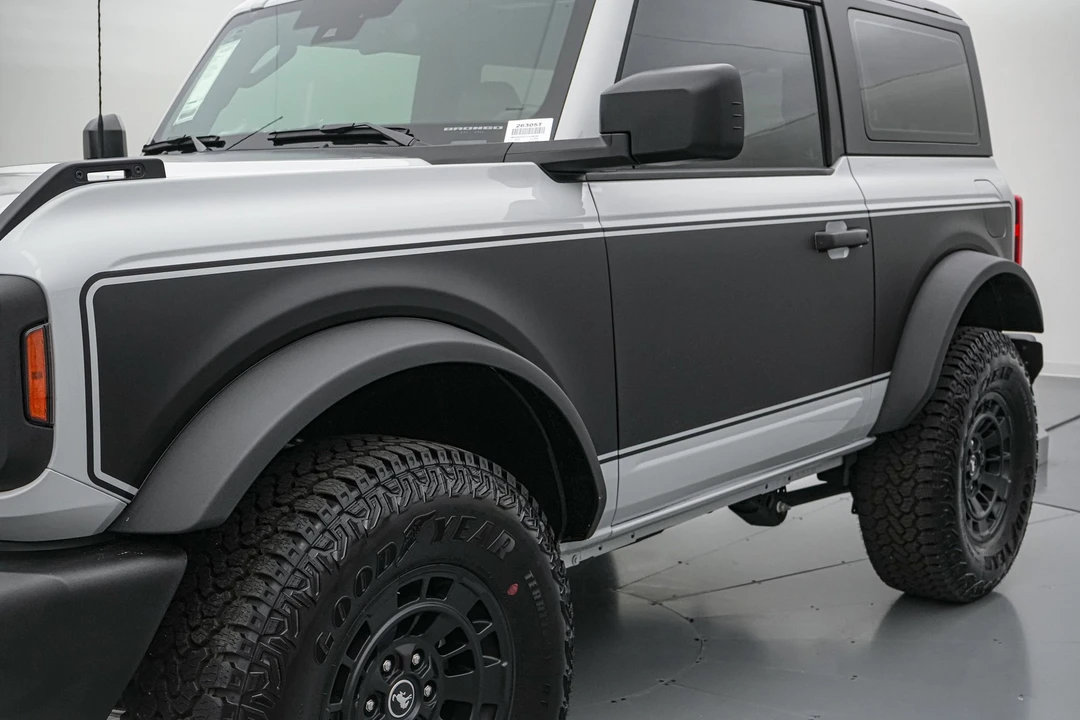 2026 Ford Bronco 6th Gen - Image 16 of 31