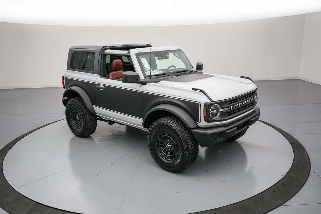 2026 Ford Bronco 6th Gen - Image 4 of 31