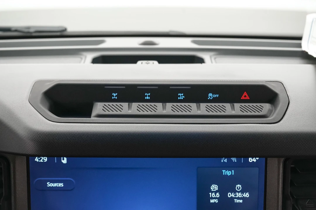 2026 Ford Bronco 6th Gen - Image 25 of 31