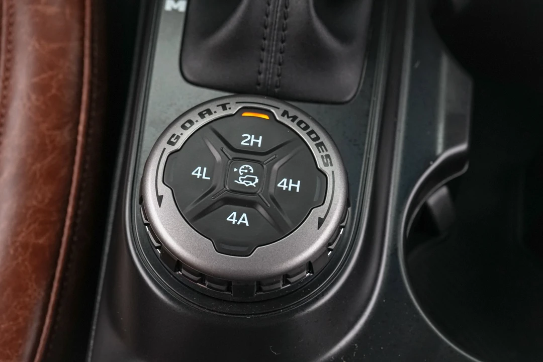 2026 Ford Bronco 6th Gen - Image 26 of 31