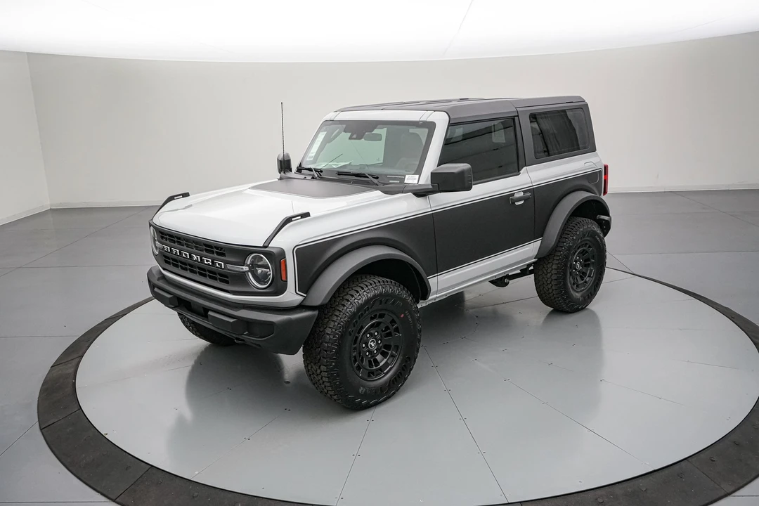 2026 Ford Bronco 6th Gen - Image 10 of 31