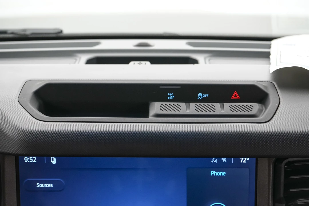 2026 Ford Bronco 6th Gen - Image 25 of 31