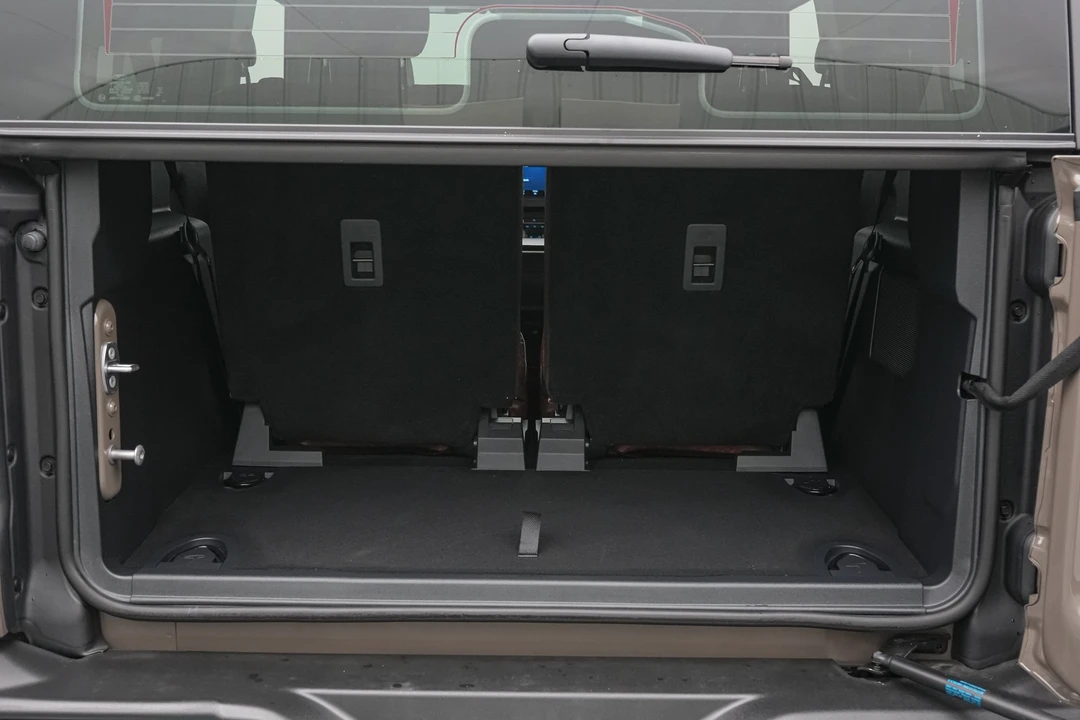 2026 Ford Bronco 6th Gen - Image 30 of 31