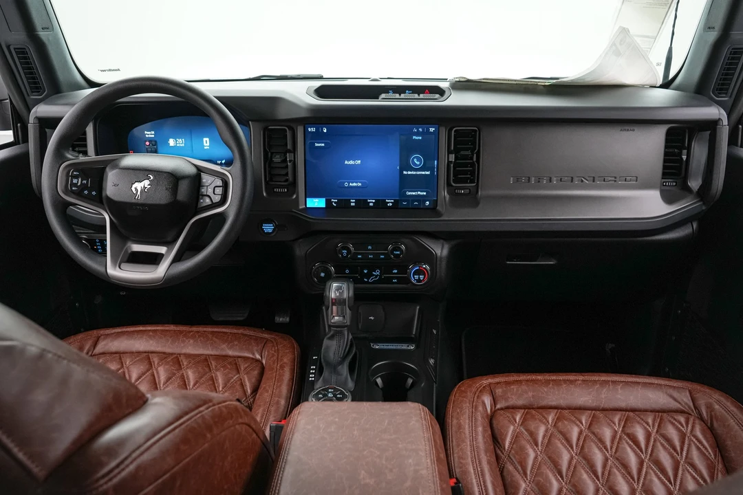 2026 Ford Bronco 6th Gen - Image 23 of 31