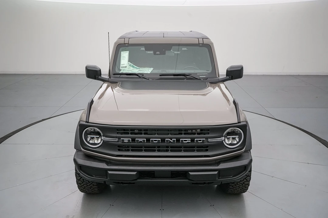 2026 Ford Bronco 6th Gen - Image 11 of 31