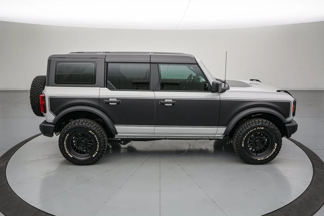 2026 Ford Bronco 6th Gen - Image 5 of 31