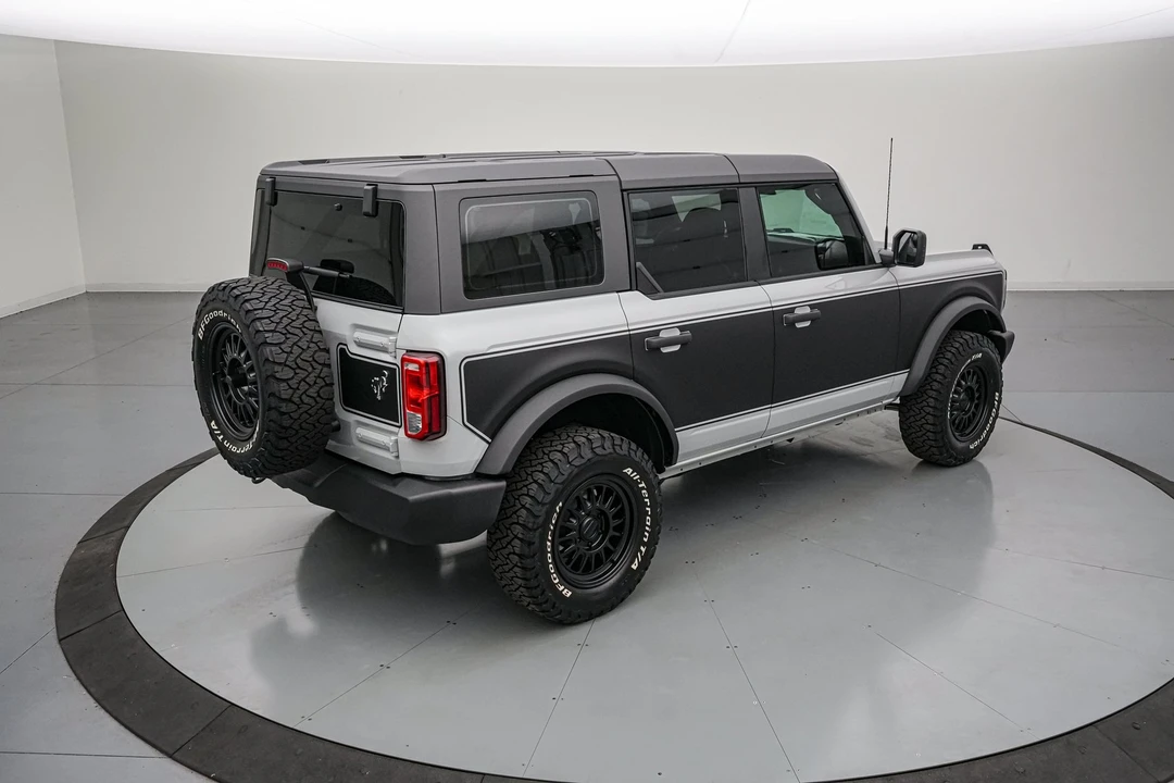 2026 Ford Bronco 6th Gen - Image 6 of 31