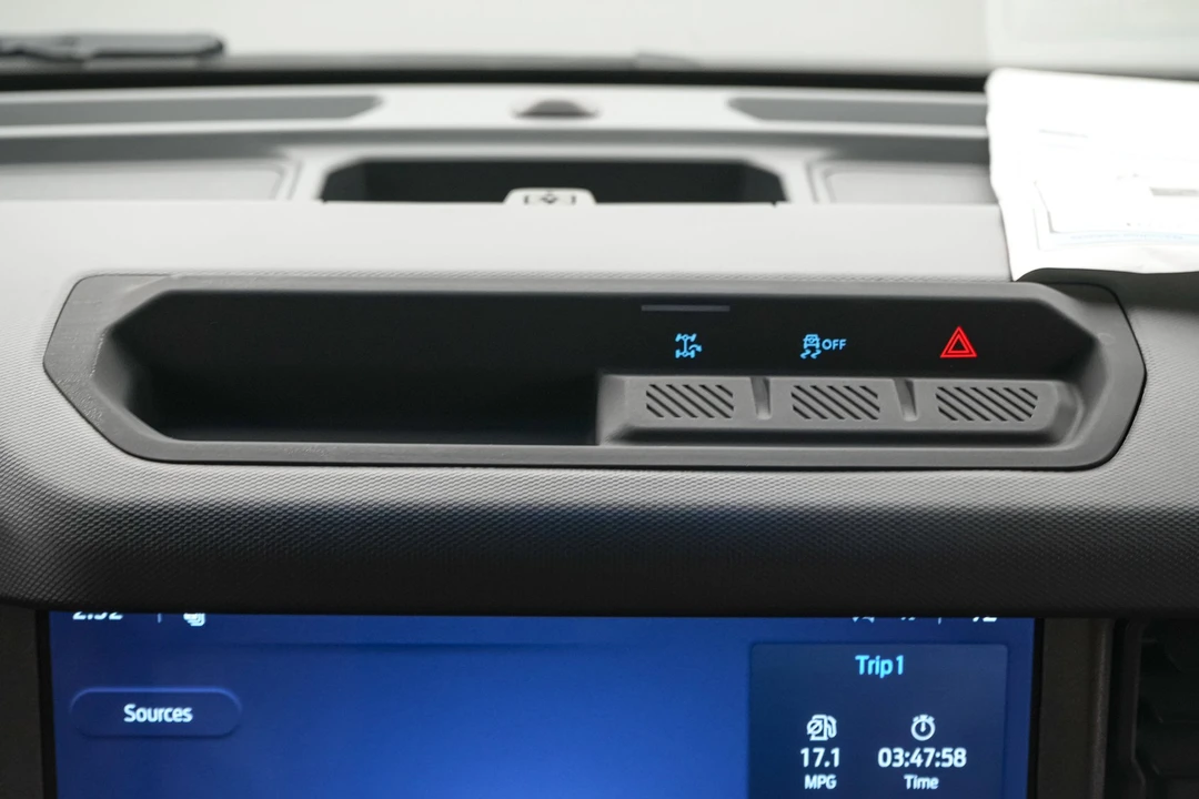 2026 Ford Bronco 6th Gen - Image 25 of 31
