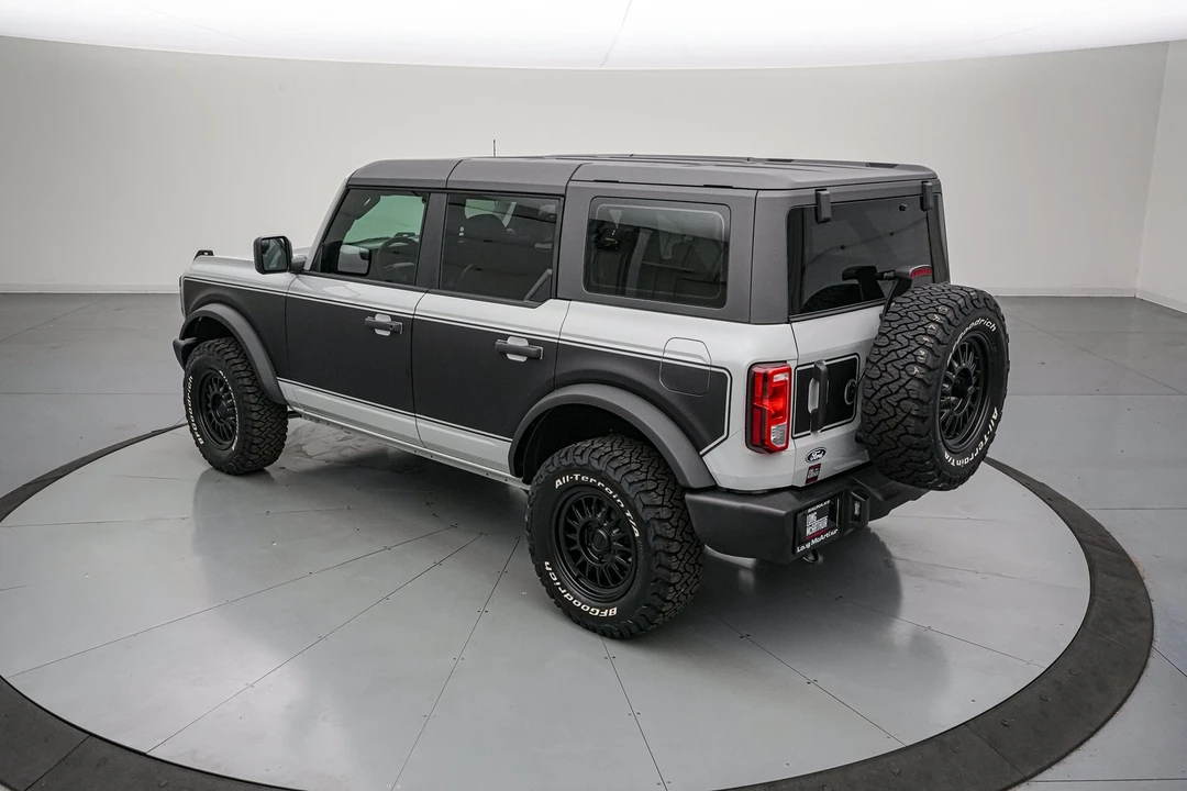 2026 Ford Bronco 6th Gen - Image 8 of 31