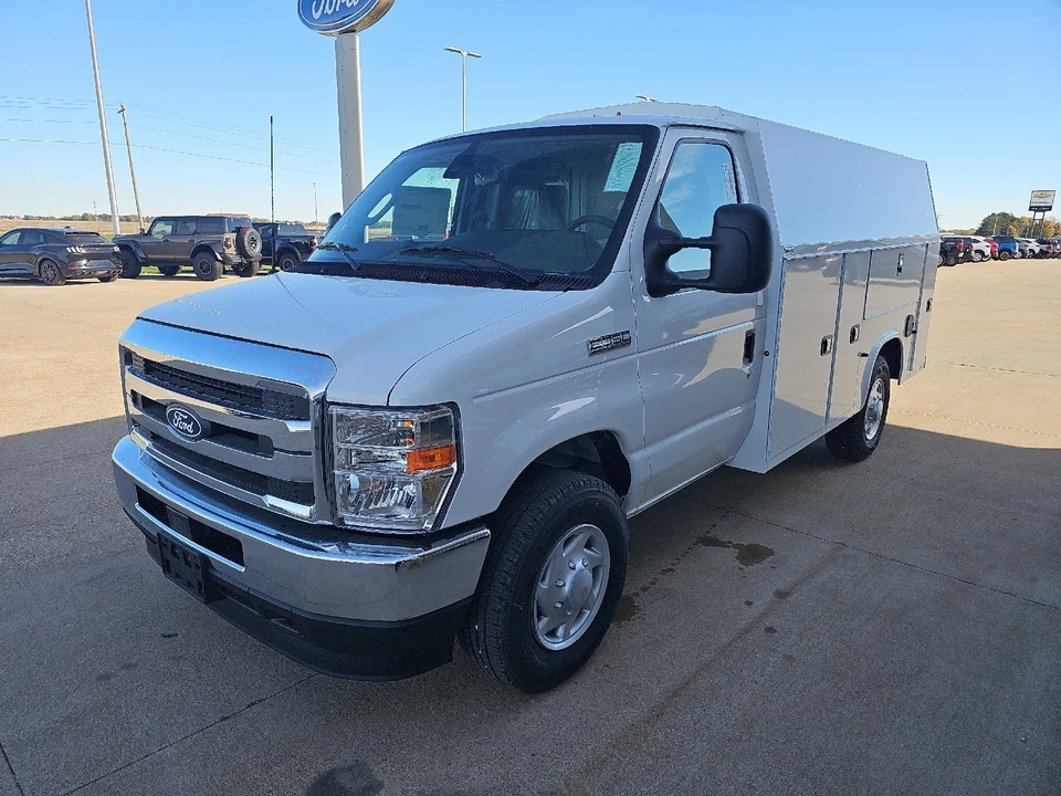 2026 Ford - Image 24 of 30