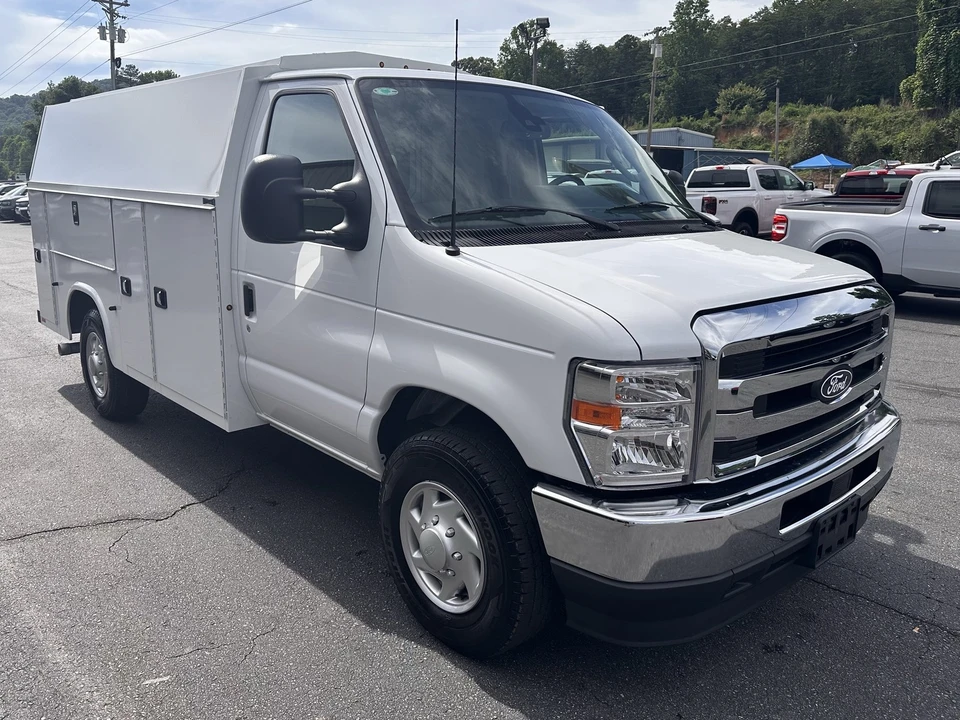 2026 Ford Super Duty 5th Gen - Image 4 of 24
