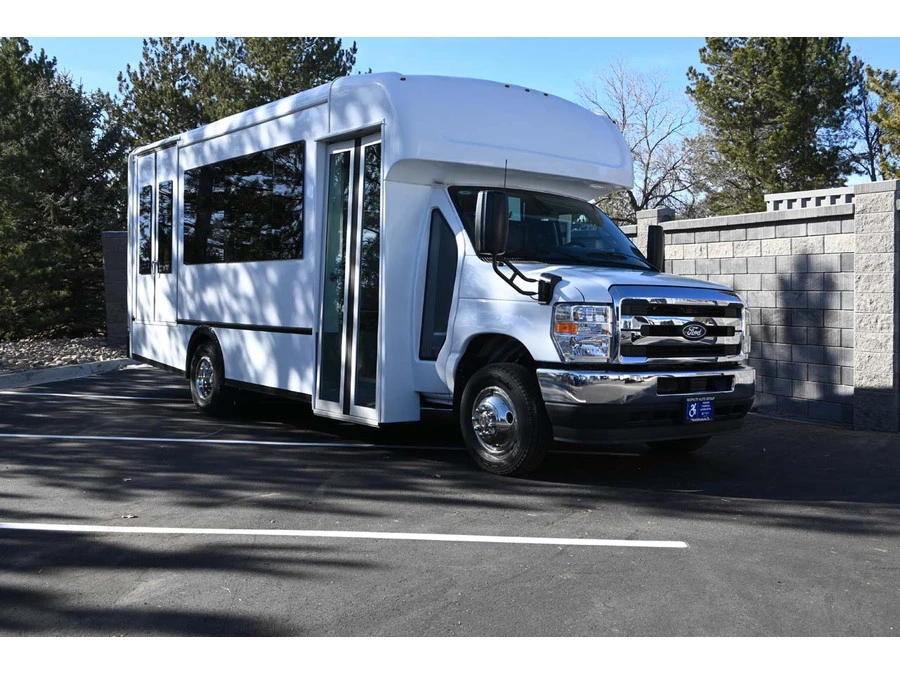 2026 Ford Super Duty 5th Gen - Image 3 of 31