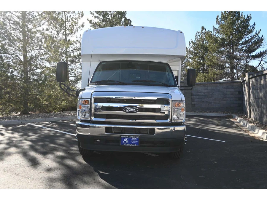2026 Ford Super Duty 5th Gen - Image 4 of 31