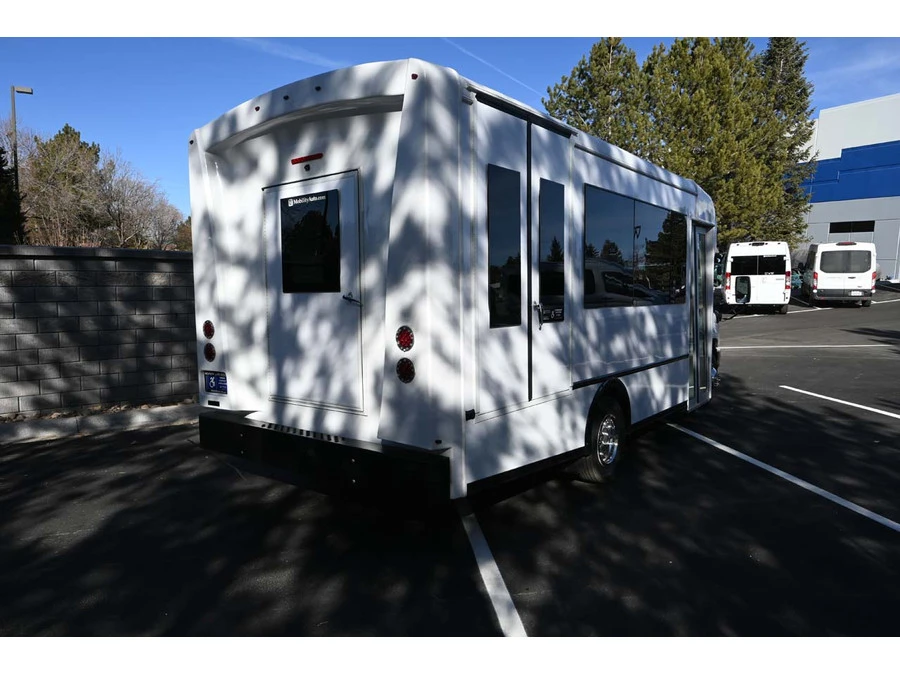 2026 Ford Super Duty 5th Gen - Image 6 of 31