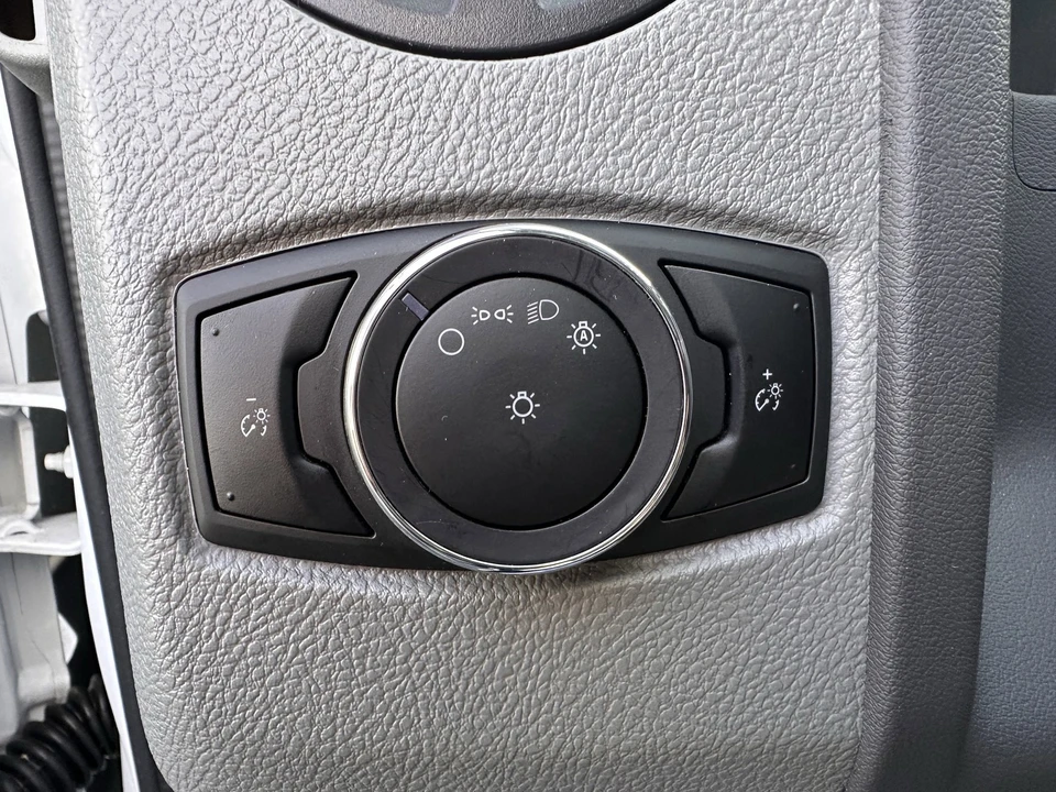 2026 Ford Super Duty 5th Gen - Image 13 of 23